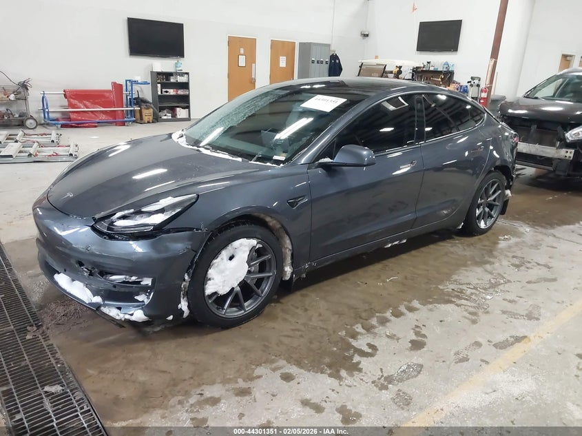 2021 Tesla Model 3 Standard Range Plus Rear-Wheel Drive