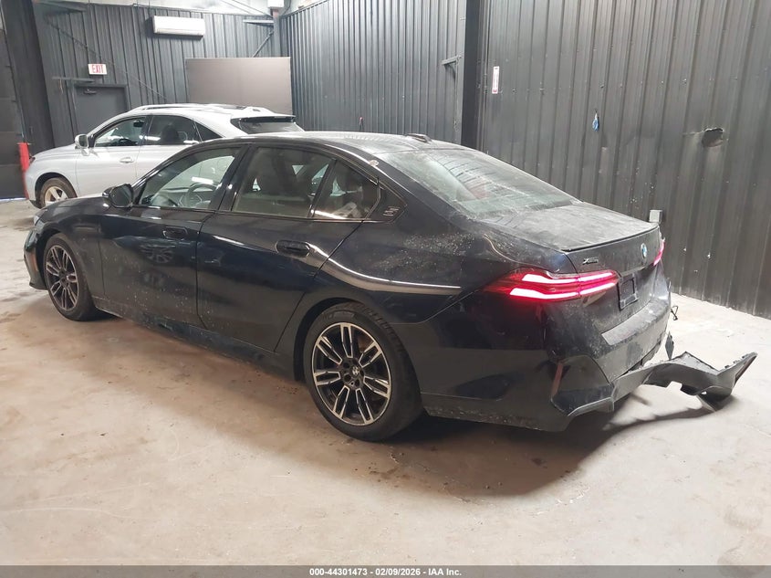 2025 BMW 540I xDrive