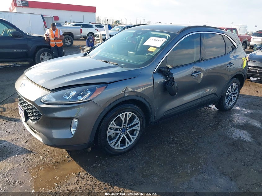 2022 Ford Escape Sel