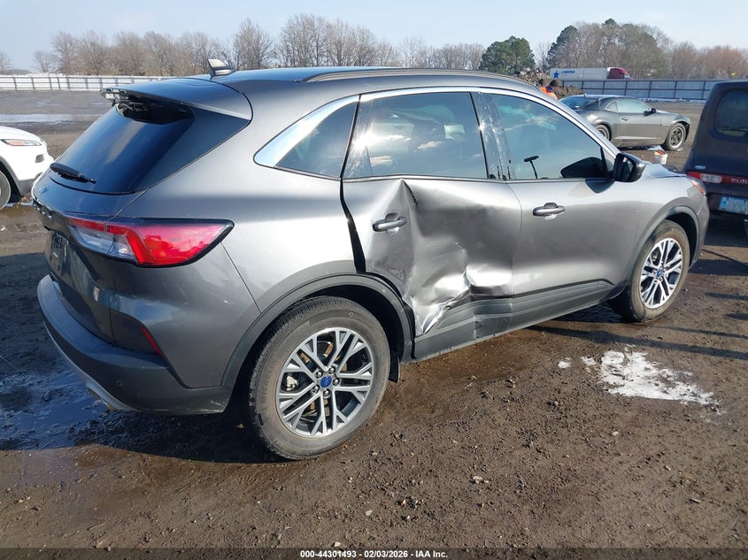 2022 Ford Escape Sel