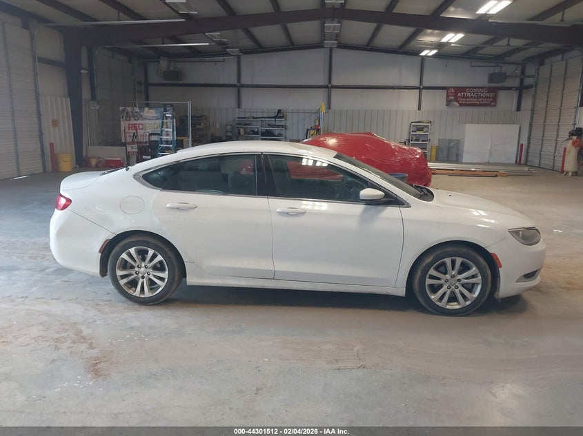 2015 Chrysler 200 2.4 Limited white Lot 111044301512 Vin 1C3CCCAB9FN624613