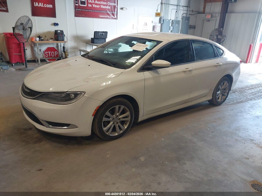 1C3CCCAB9FN624613 2015 Chrysler 200 2.4 Limited white