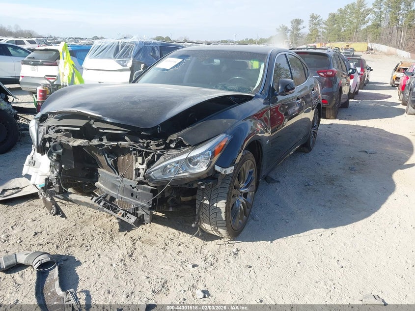 2019 Infiniti Q70 3.7X Luxe
