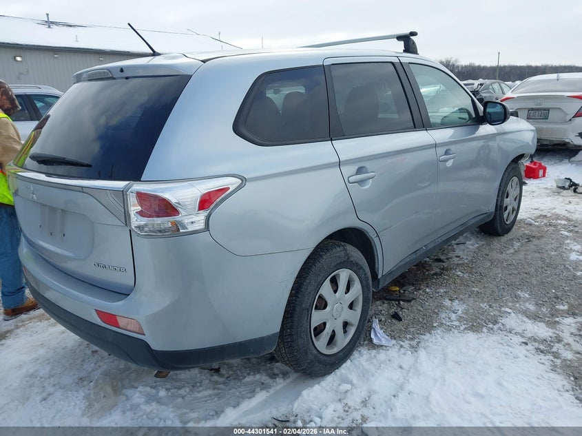 2014 Mitsubishi Outlander Es