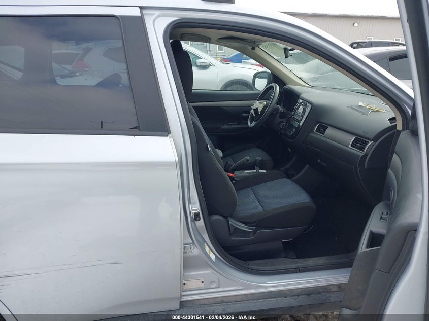 2014 Mitsubishi Outlander Es