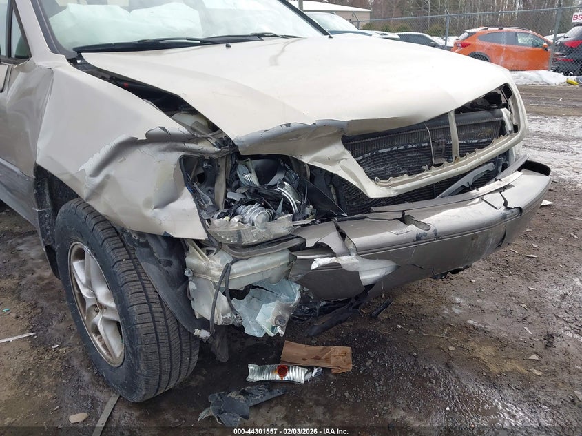 2000 Lexus Rx 300 VIN: JT6HF10U5Y0142213 Lot: 44301557