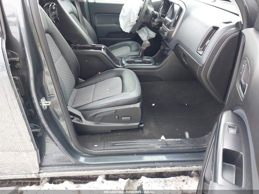 VIN 1GCGTDEN3H1240537 2017 CHEVROLET COLORADO Z71