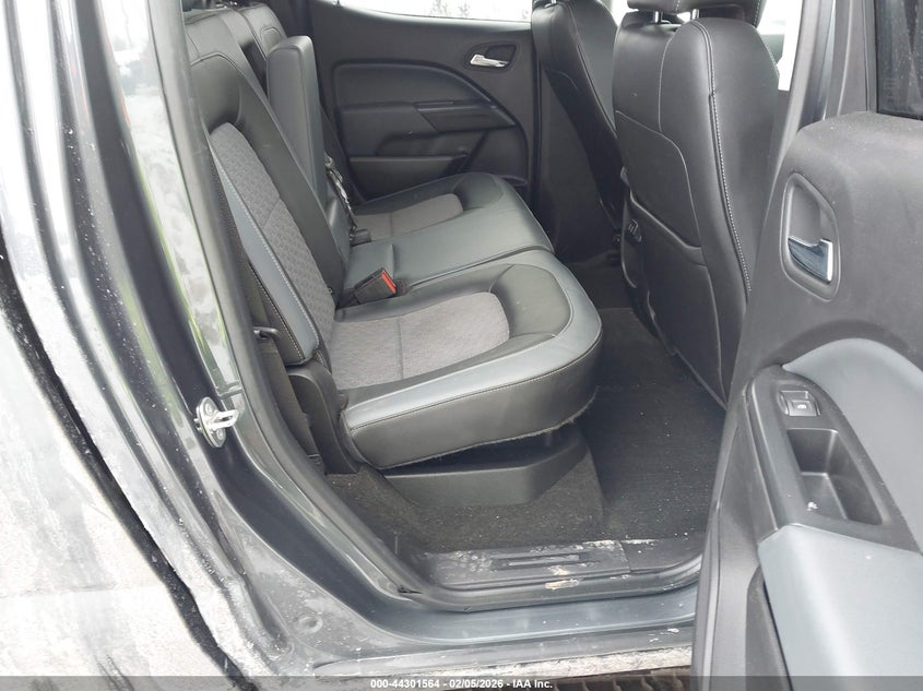 VIN 1GCGTDEN3H1240537 2017 CHEVROLET COLORADO Z71