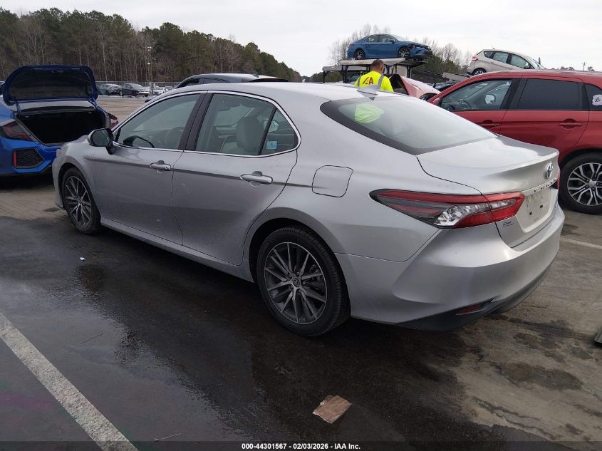 2022 Toyota Camry Xle