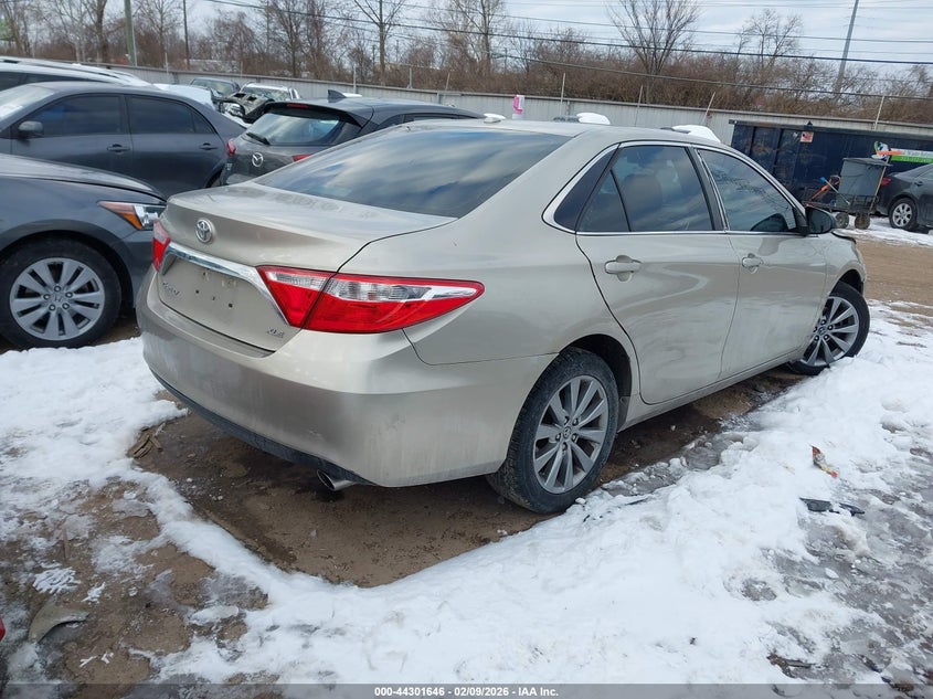 2016 Toyota Camry Xle