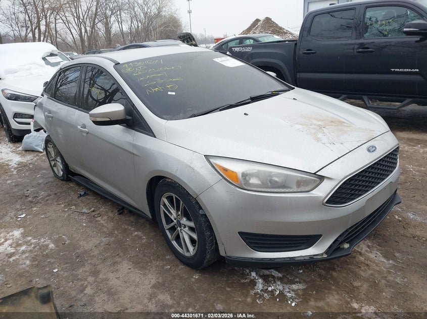 2015 FORD FOCUS SE