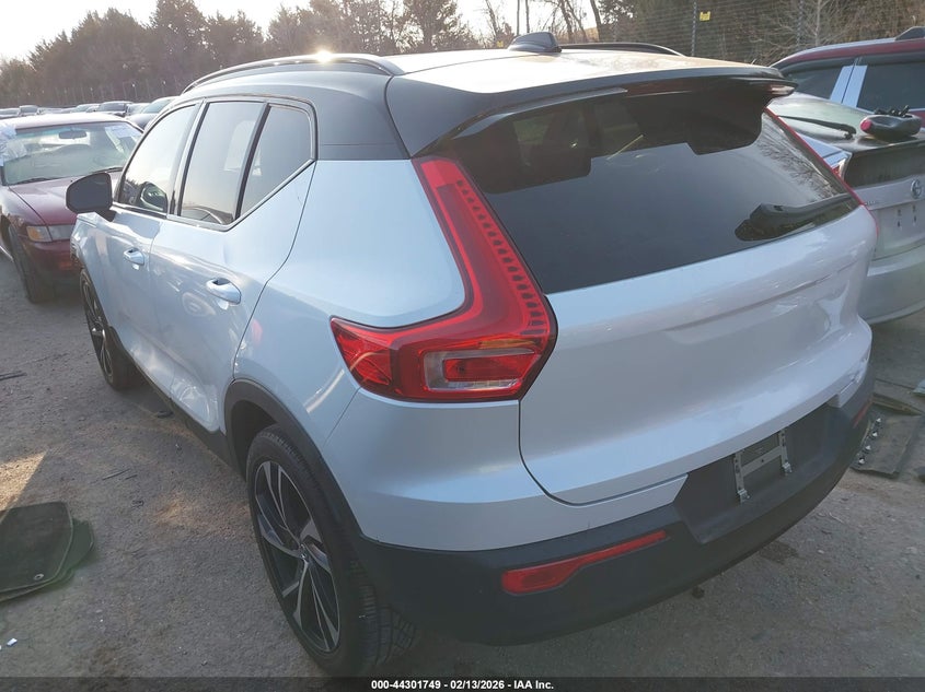 Vin: yv4ac2hm2n2642873, lot: 44798129, volvo xc40 t4 r-design 20223