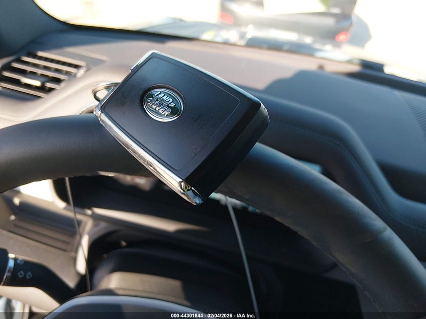 2025 Land Rover Defender 110 P300 VIN: SALEJ7EX4S2448971 Lot: 44301844