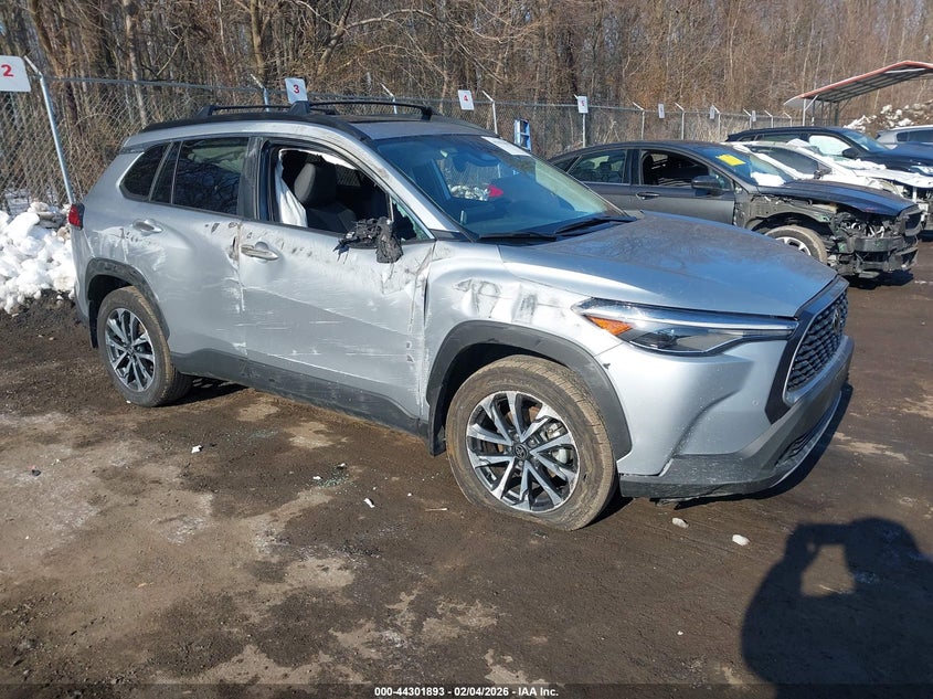 7MUDAABGXSV122109 TOYOTA COROLLA CROSS Photo 1