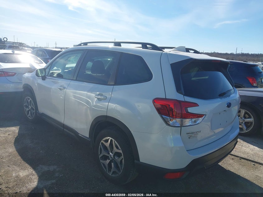 2022 Subaru Forester Premium
