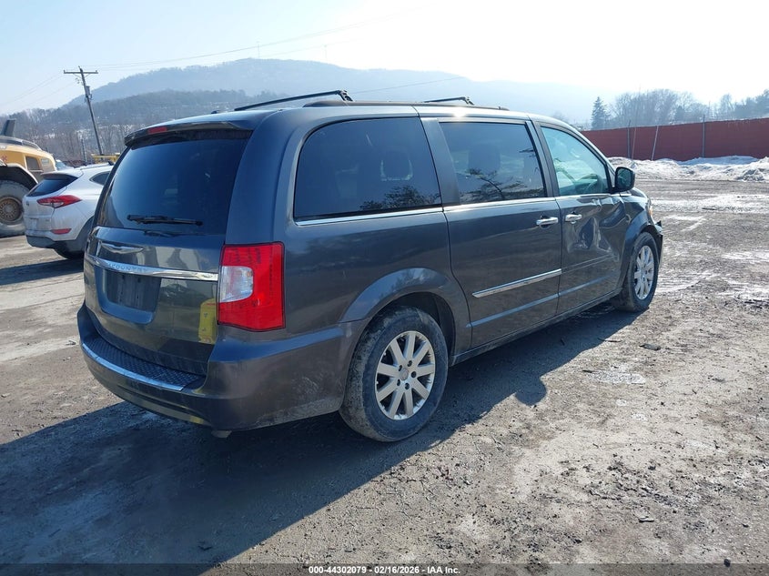 2015 Chrysler Town & Country Touring