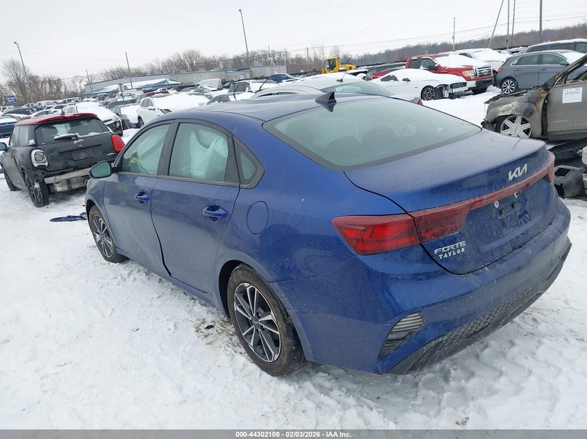 2024 Kia Forte Lxs