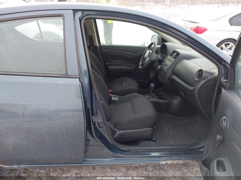 2015 Nissan Versa 1.6 S+