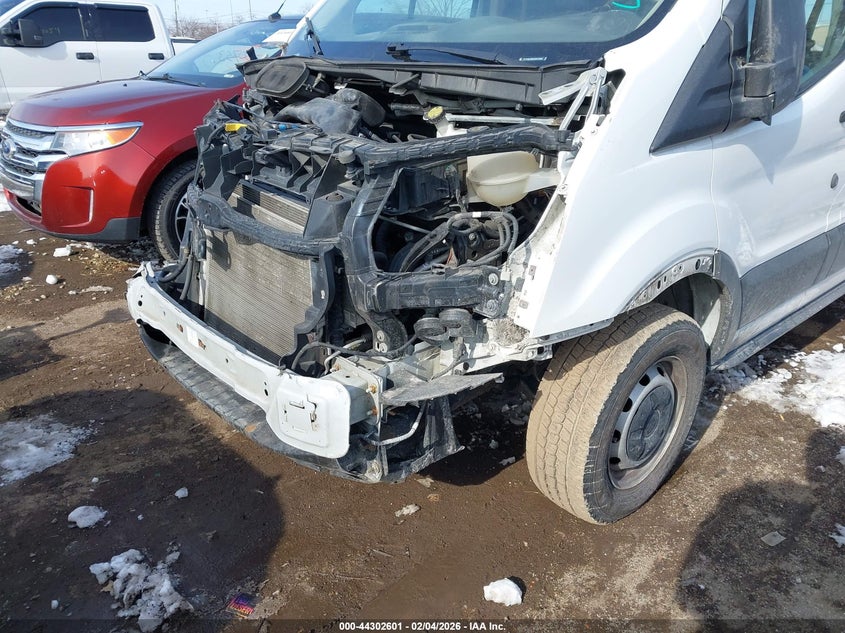 2017 Ford Transit 3.7 -250 white Lot 111044302601 Vin 1FTYR2ZM8HKB12958