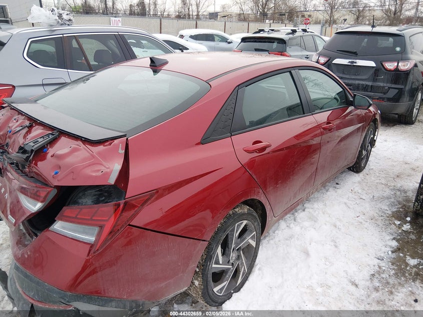 2025 Hyundai Elantra Hybrid Sel Sport