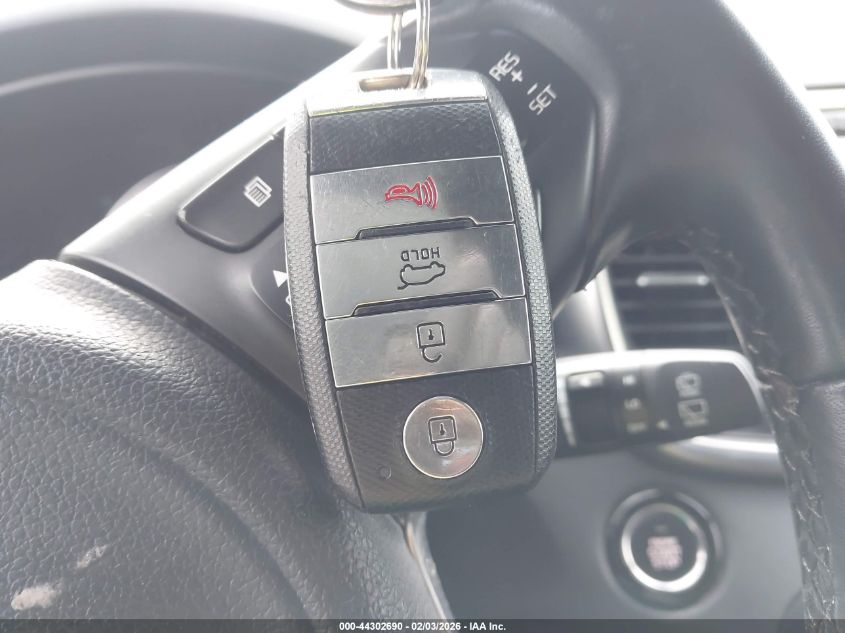 2018 Kia Sorento 3.3L Sxl VIN: 5XYPK4A50JG386411 Lot: 44302690