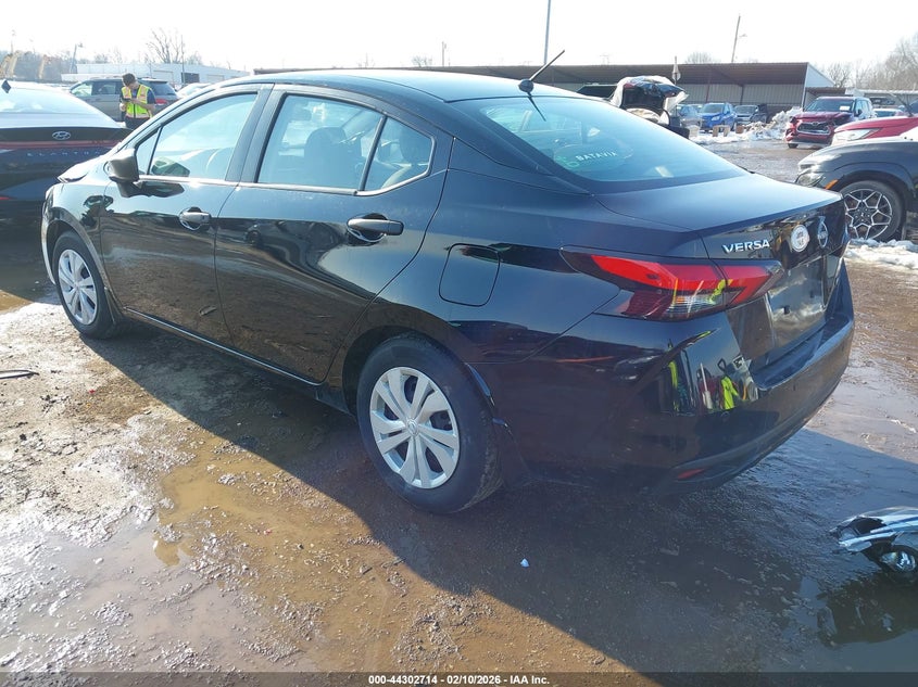 2024 Nissan Versa 1.6 S