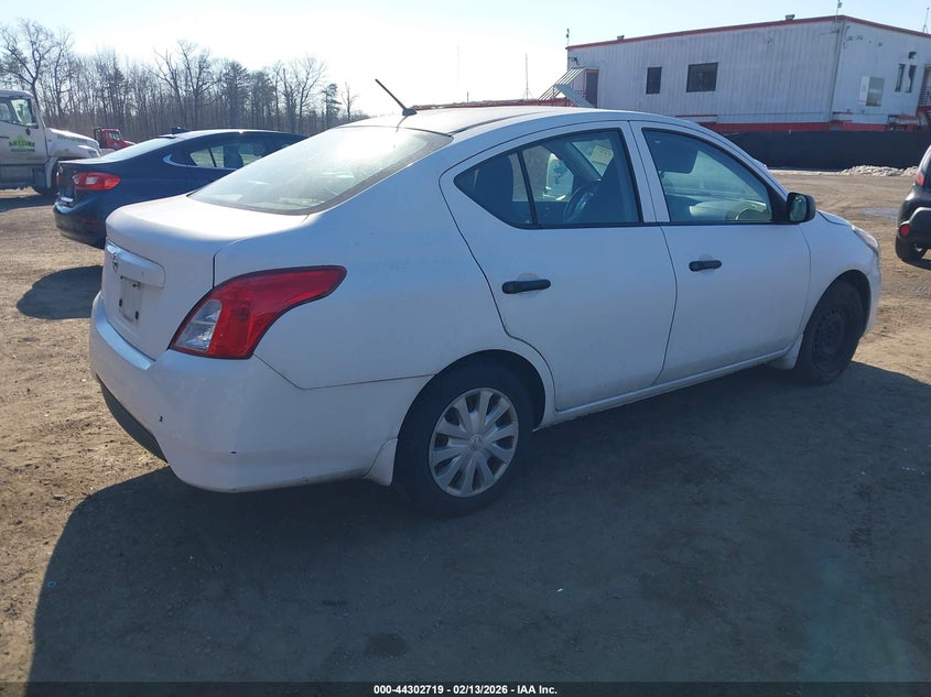 2015 Nissan Versa 1.6 S