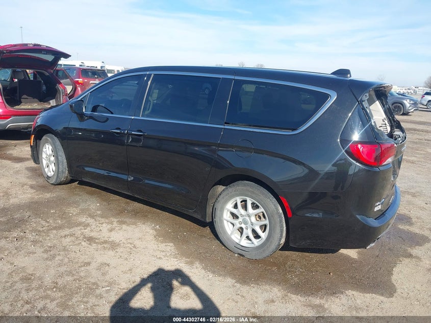 2017 Chrysler Pacifica Touring Plus