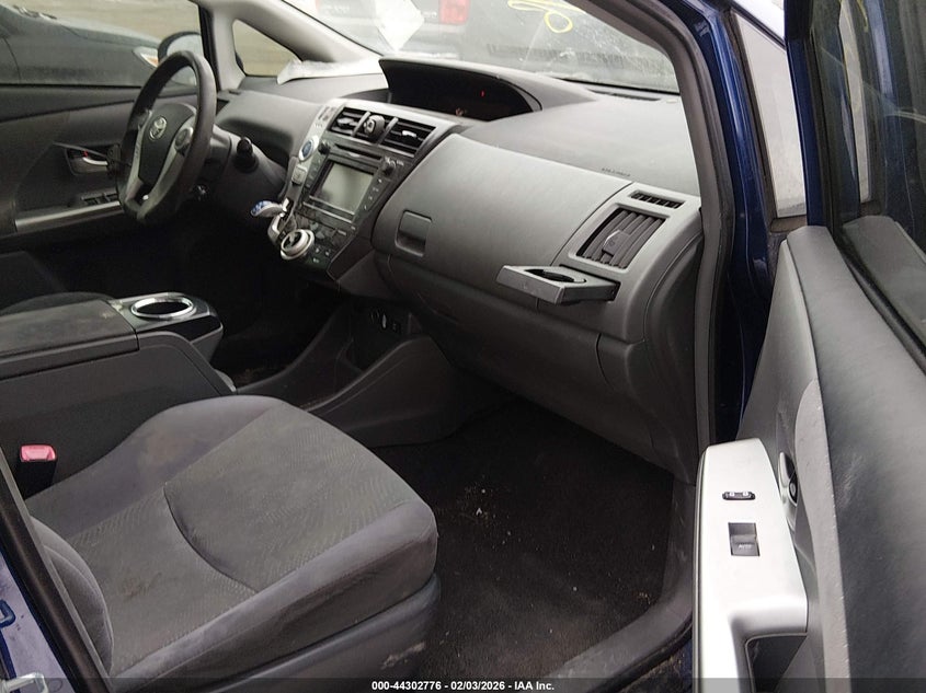 2013 Toyota Prius V Two