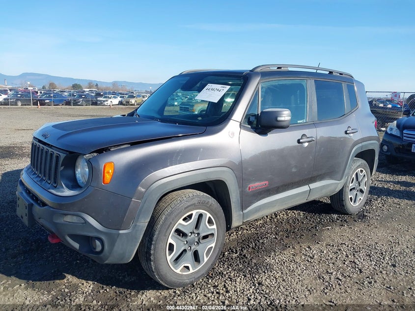 2016 Jeep Renegade Trailhawk