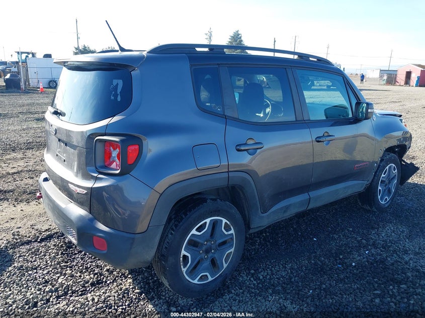 2016 Jeep Renegade Trailhawk