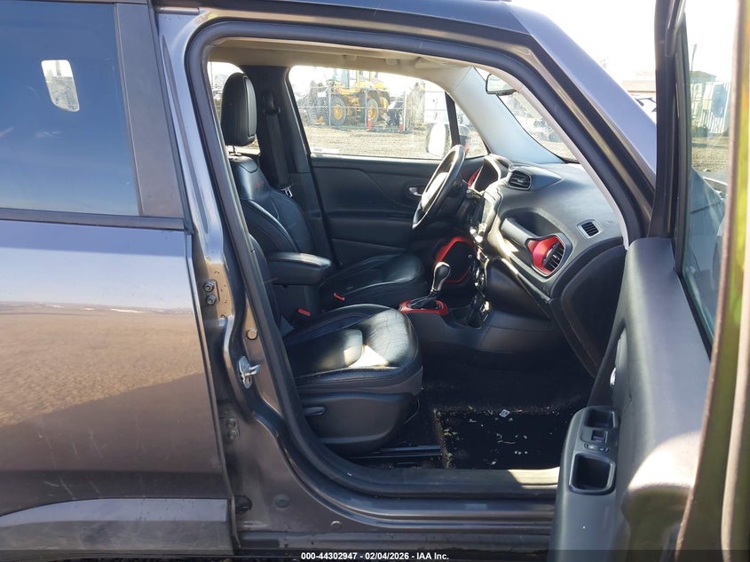 2016 Jeep Renegade Trailhawk