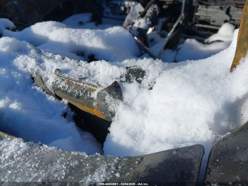 2015 Toyota Tacoma Base V6 VIN: 3TMMU4FN7FM075817 Lot: 44303061