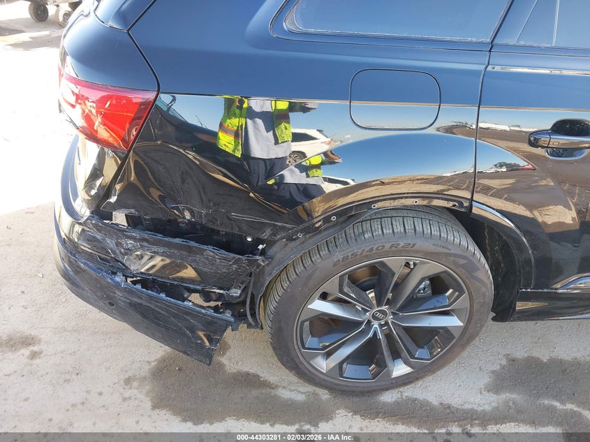 2025 Audi Q7 Premium Plus 55 Tfsi Quattro Tiptronic VIN: WA1LVBF71SD024778 Lot: 44303281