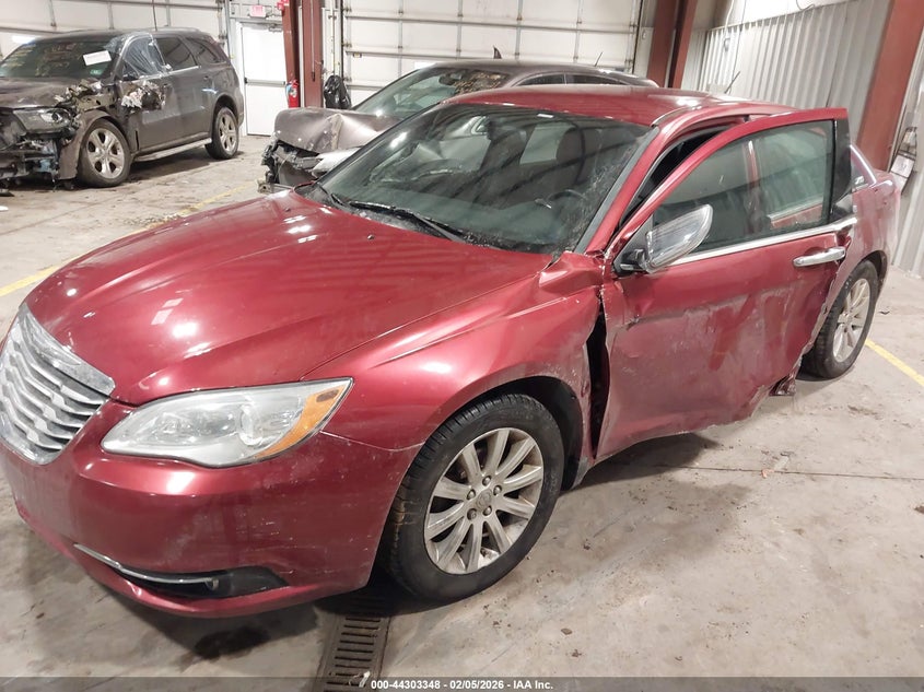 2013 Chrysler 200 Limited
