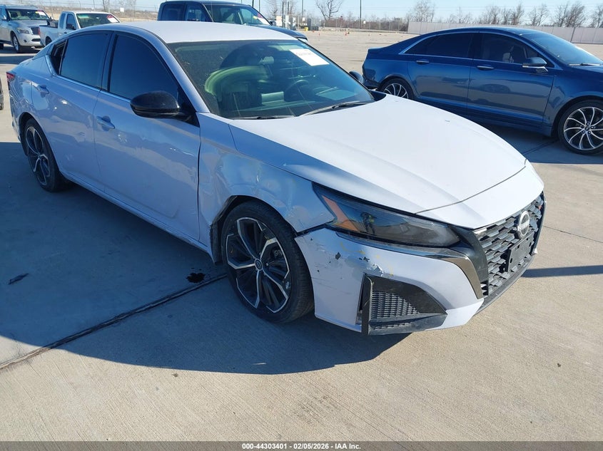 2024 Nissan Altima Sr Fwd