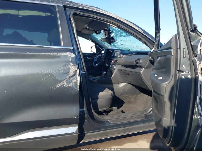 2020 Hyundai Santa Fe Se