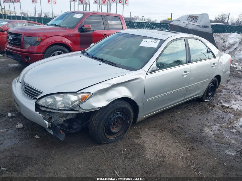 2005 Toyota Camry Le