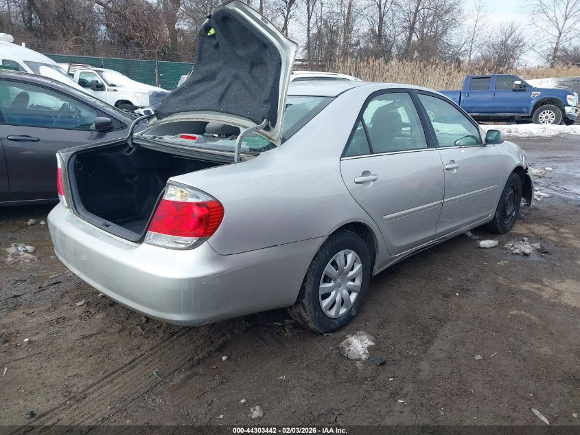 2005 Toyota Camry Le