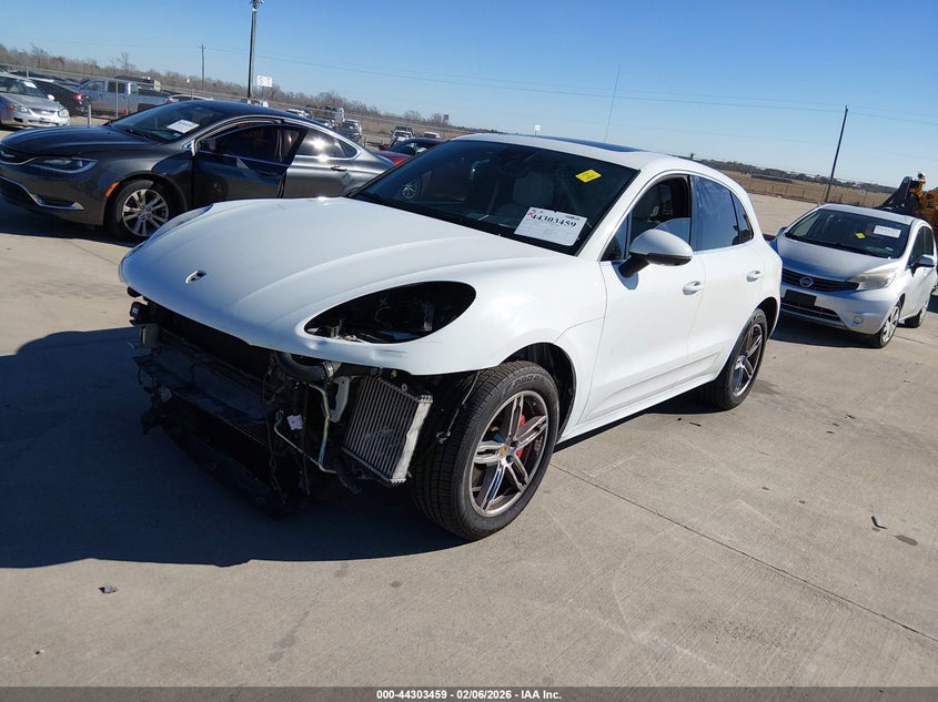 2016 Porsche Macan Turbo