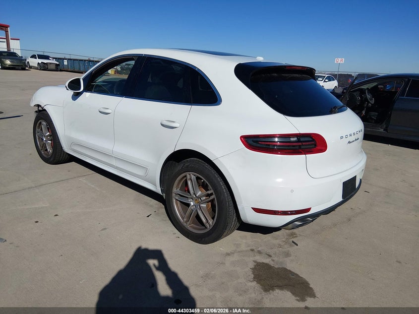 2016 Porsche Macan Turbo