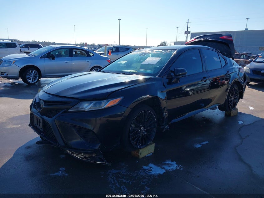 2020 Toyota Camry Se Nightshade Edition