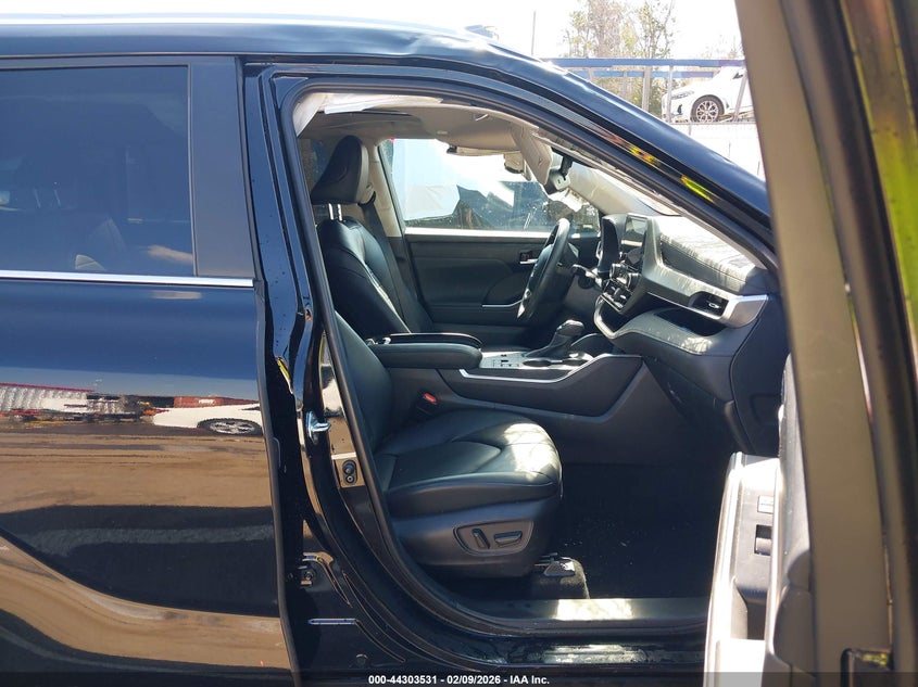 2024 Toyota Highlander Xle