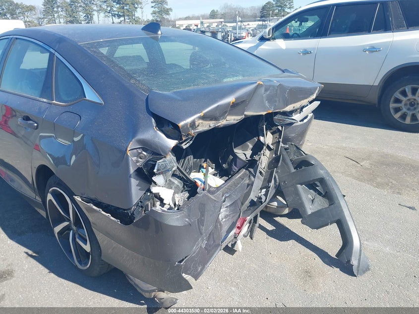 VIN 1HGCV2F36JA003316 2018 HONDA ACCORD SPORT 2.0T