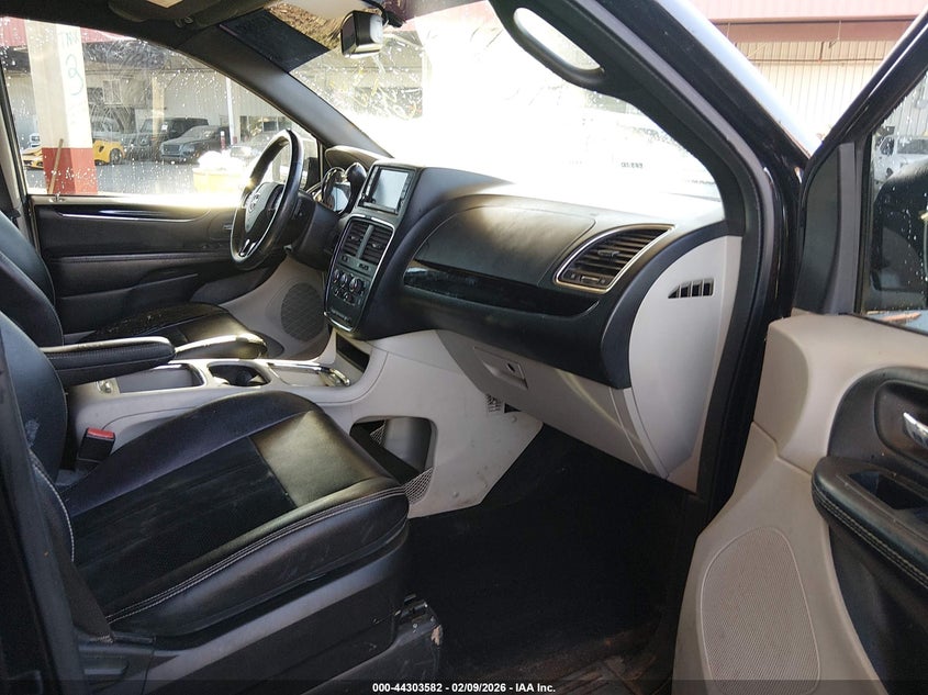 2017 Dodge Grand Caravan Sxt