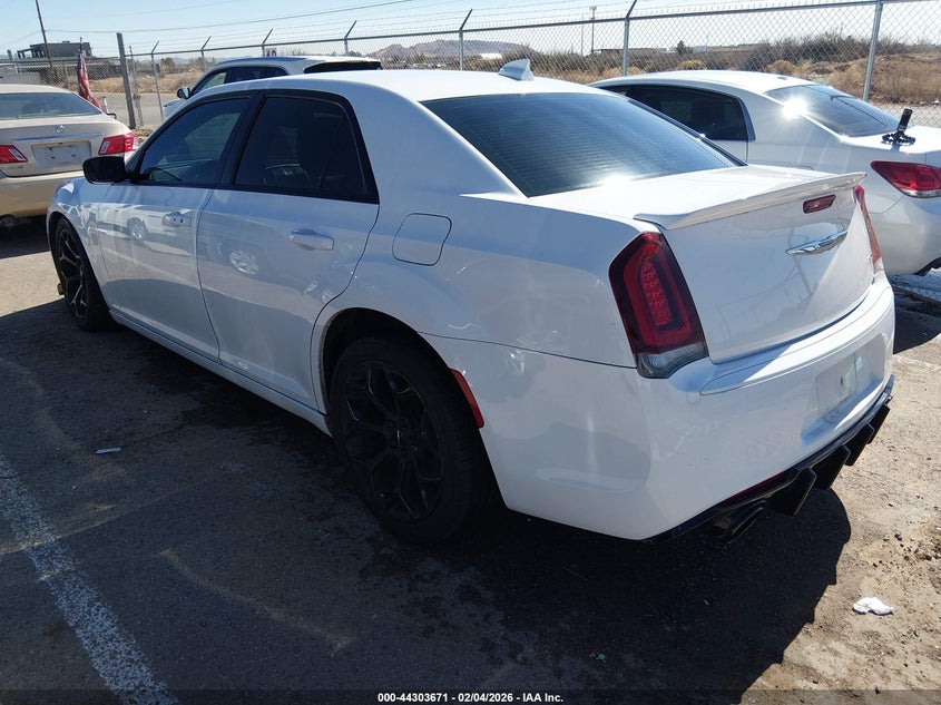 2018 Chrysler 300 Touring