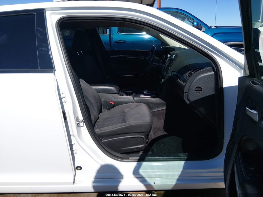 2018 Chrysler 300 Touring