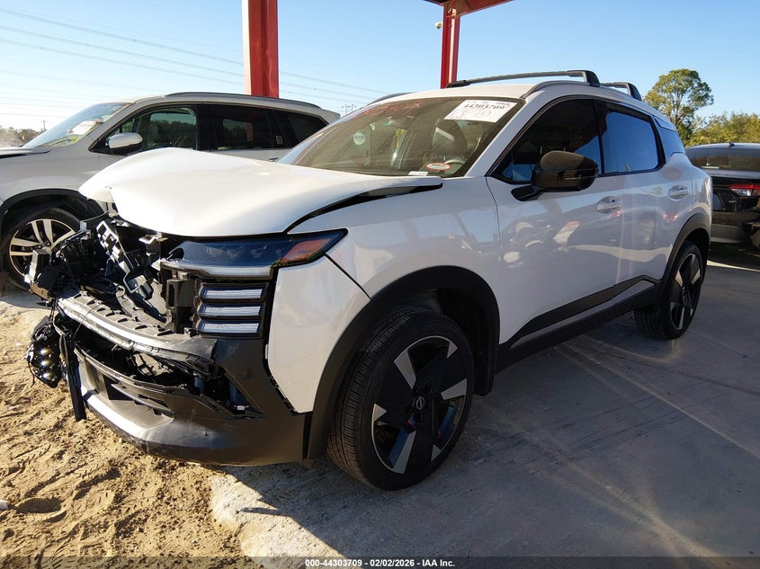 2026 Nissan Kicks Sr