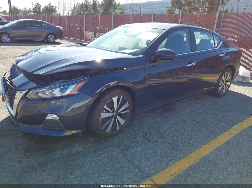 2022 Nissan Altima Sv Fwd