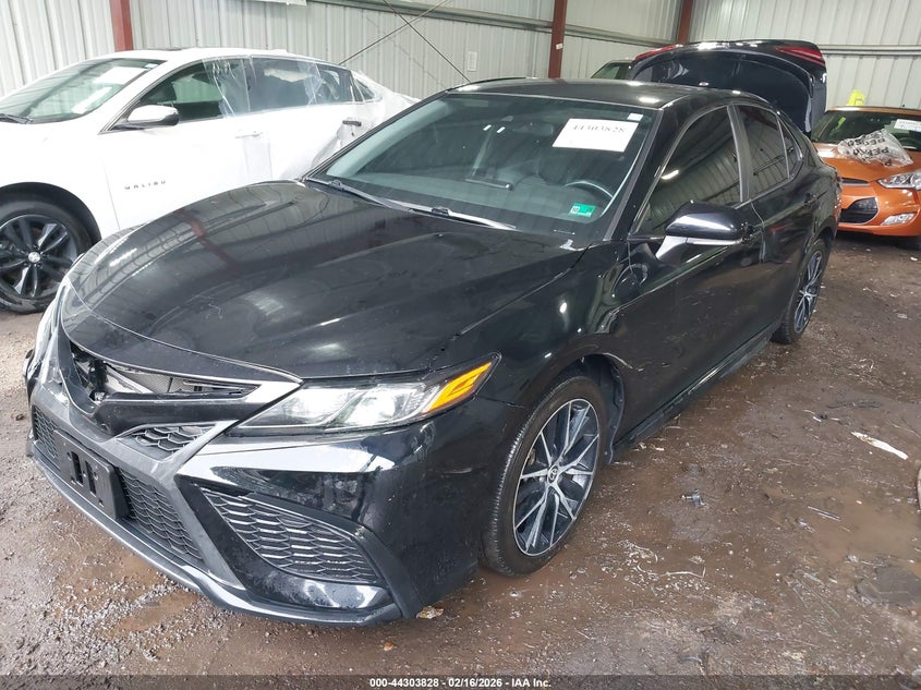 2022 Toyota Camry Se